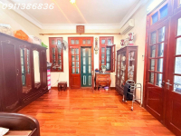 💥Gara Ô tô, Nhà đẹp Nguyễn Khang 71m 5T, Thoáng tứ phía, Dân trí tuyệt vời, 31.8 tỷ