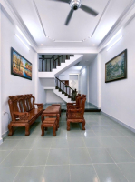 Bán nhà mặt tiền đường 147, Phước Long B, Q.9, Thủ Đức, TP HCM. DT 64m2, 2 tầng, giá 7.68  tỷ.