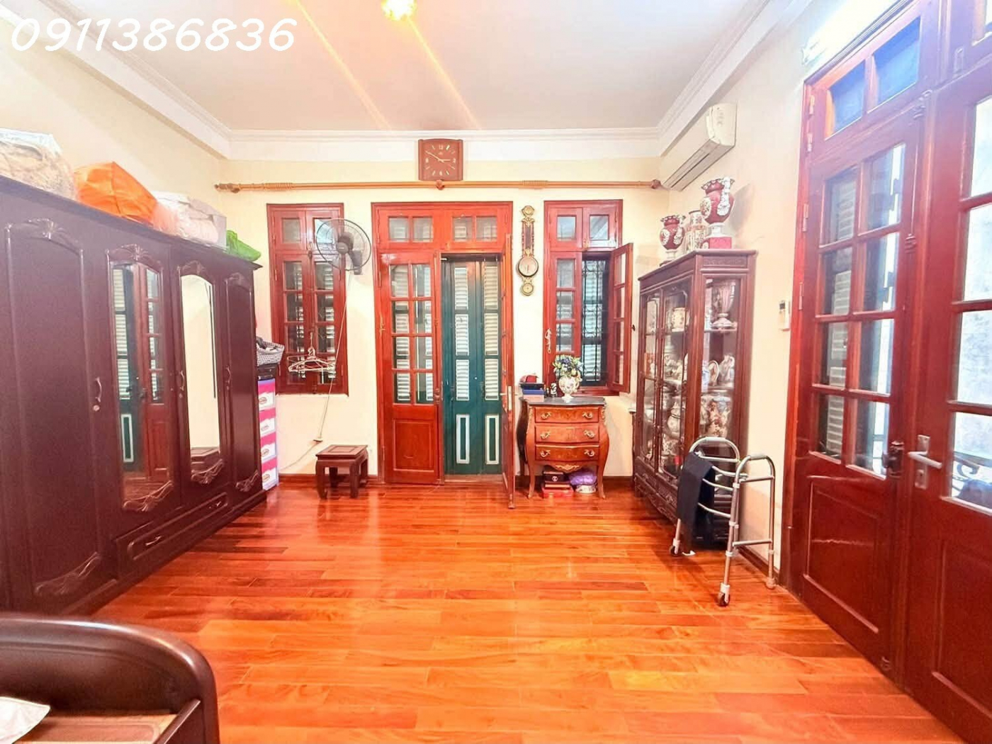 💥Gara Ô tô, Nhà đẹp Nguyễn Khang 71m 5T, Thoáng tứ phía, Dân trí tuyệt vời, 31.8 tỷ