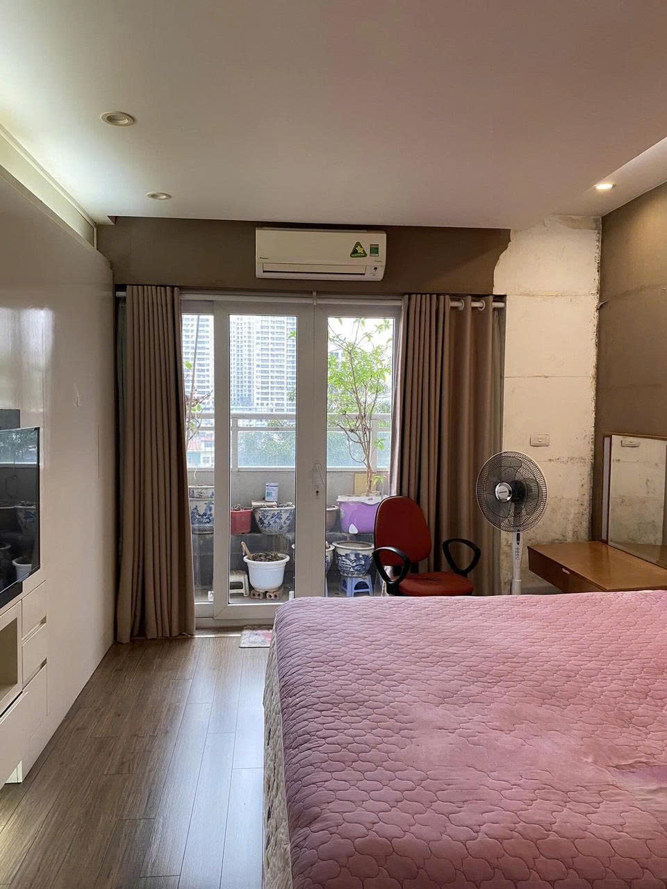🔥 Cực phẩm 2PN HAPULICO 17T4 với ban công Đông Nam, view bể bơi Rivera Park cực thoáng - 7.6 t.ỷ! ✨
