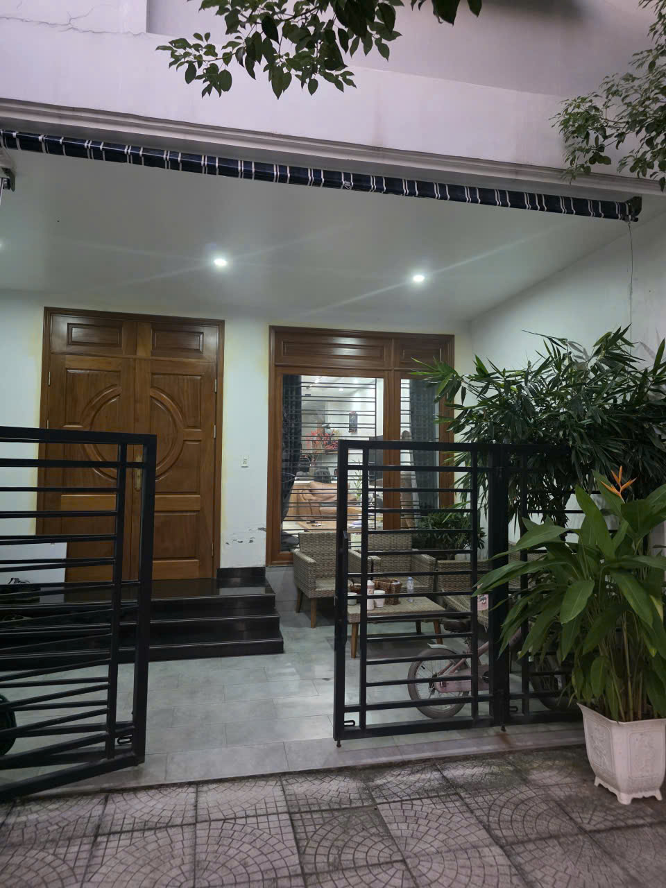 Bán nhà chính chủ - Hoàn thiện full nội thất - Quang Minh Green City - 90m2 - 3 tầng