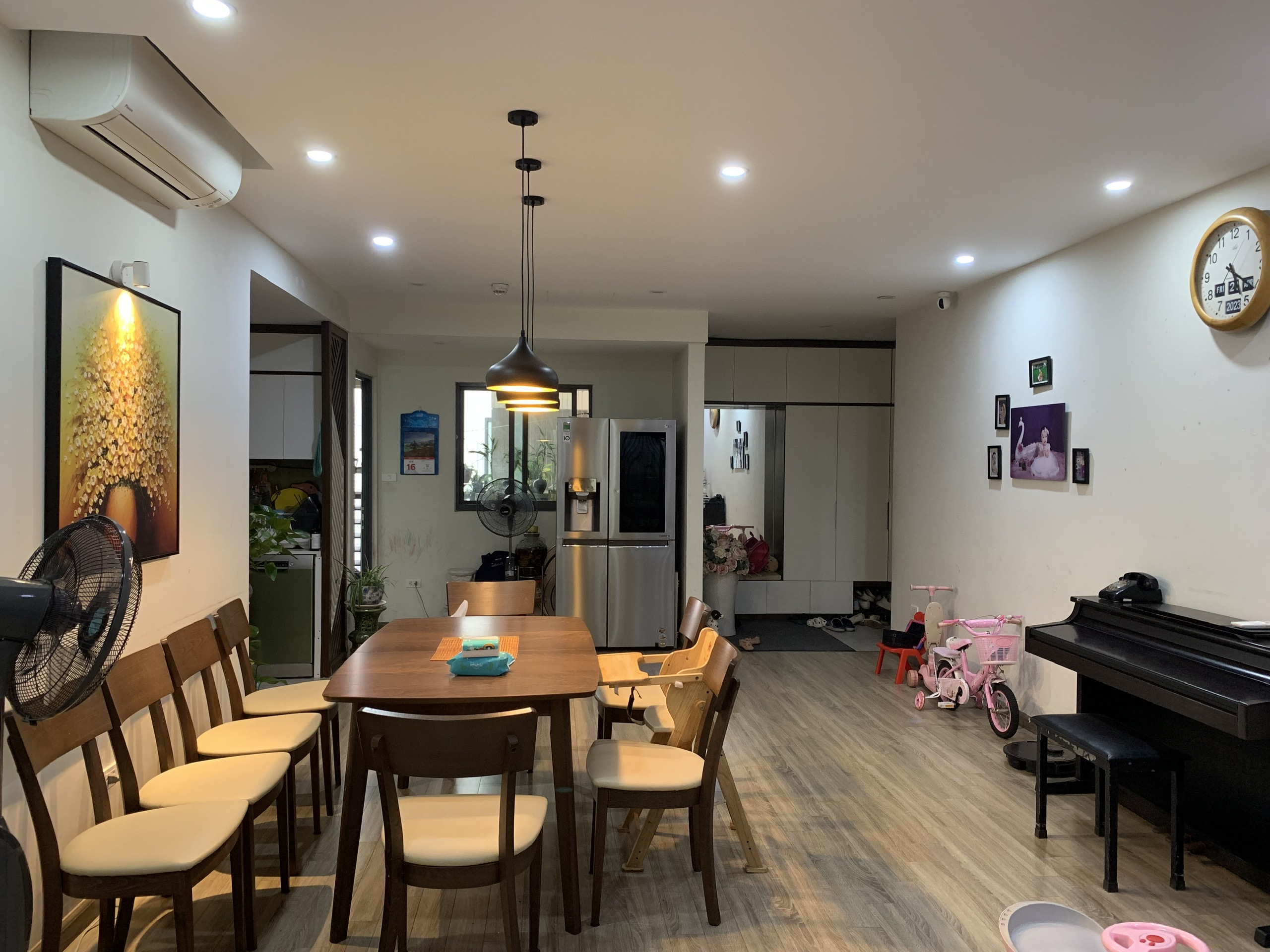 CĂN 3 ngủ - 137m2 tòa đẹp tầng trung tại Mulberry Lane giá bán 9.x tỷ [x cực min]