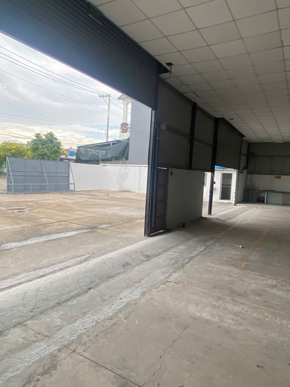 CHO THUÊ KHO XƯỞNG 1400M2 GIÁ 85TR  QUẬN 12