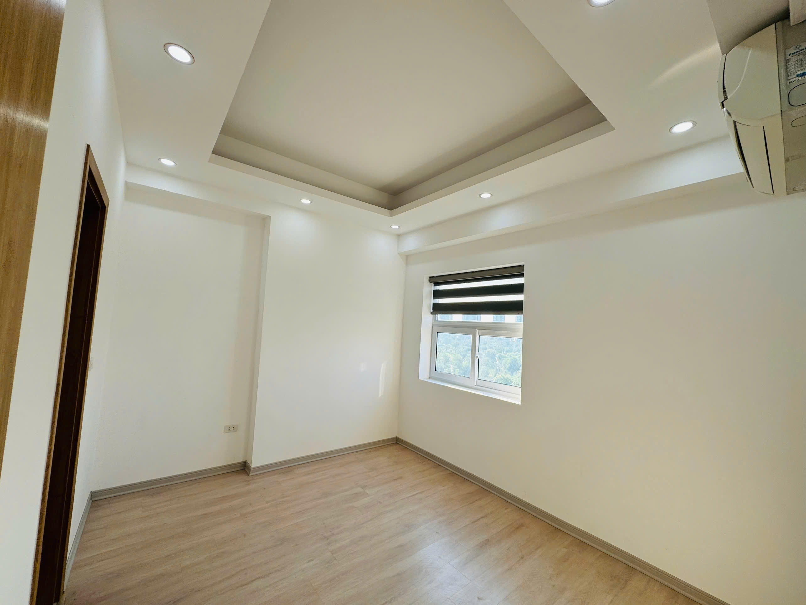 3 tỷ Chính Chủ Gửi Bán Căn 77m² 2 Ngủ View Hồ Thanh Hà Cực Đẹp