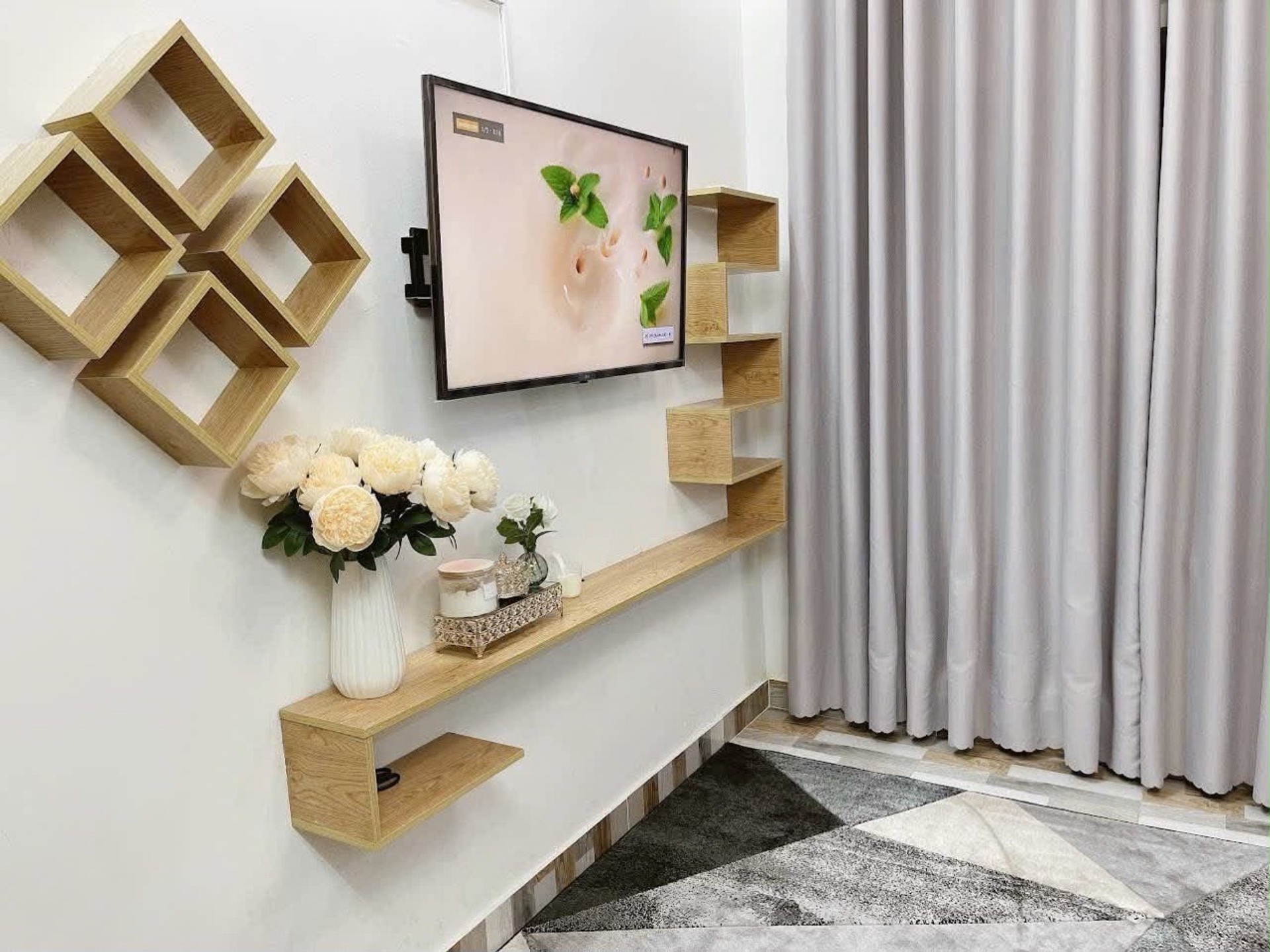GIÁ TỐT KHU VỰC - NHÀ HẺM XE HƠI LÊ ĐÌNH THÁM, TÂN PHÚ - NHỈNH 6 TỶ CÓ NGAY NHÀ ĐẸP