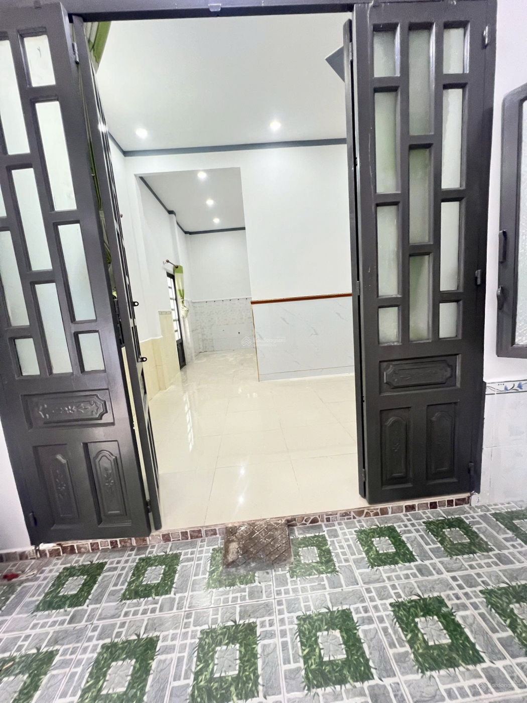 Bán nhà sổ riêng ~ 59m2 cạnh UBND Tân Đông Hiệp