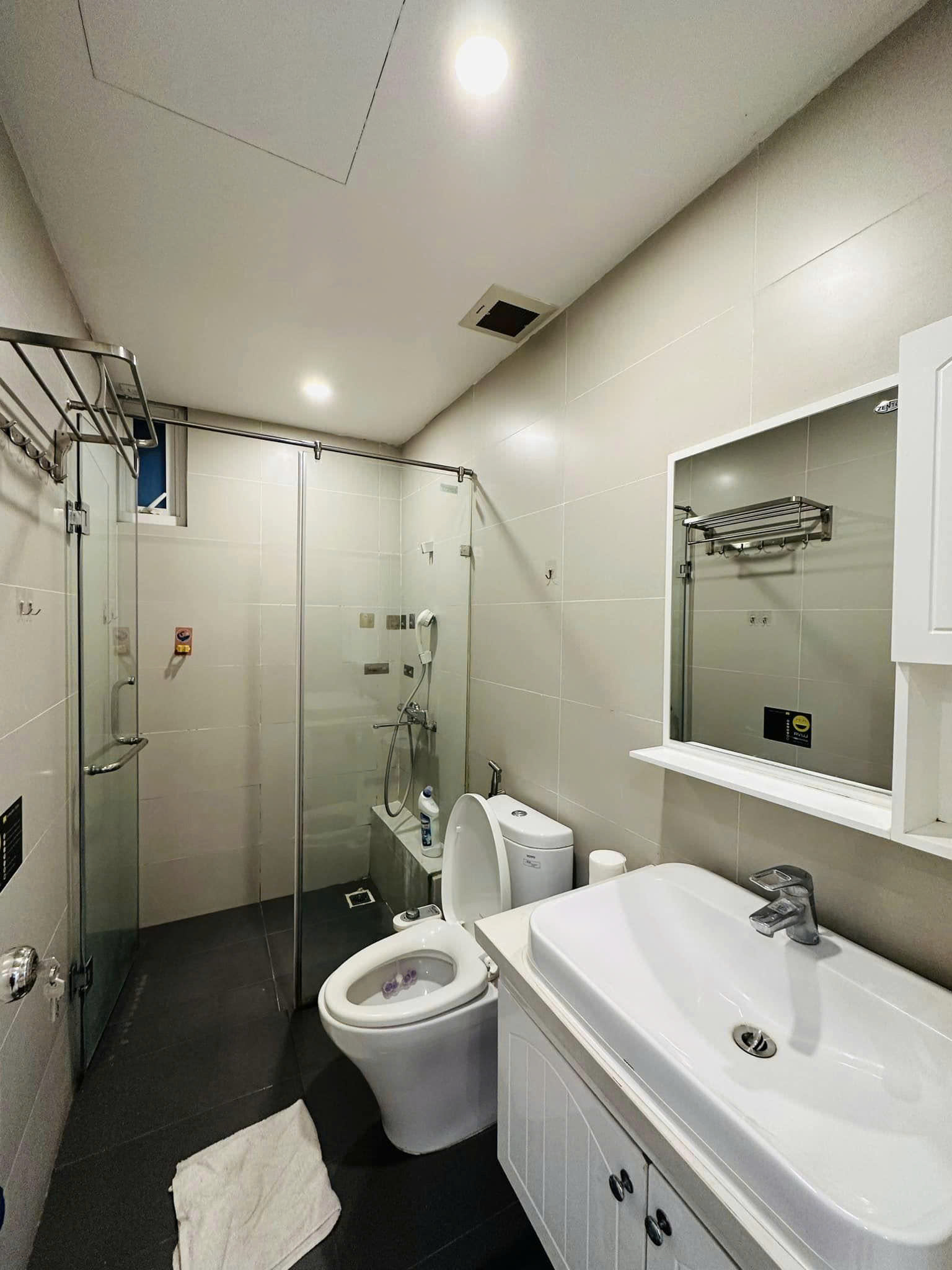 🔥 HÀNG NÓNG - Bán gấp căn hộ 2 ngủ giá chỉ 6.3 tỷ tại chung cư Seasons Avenue