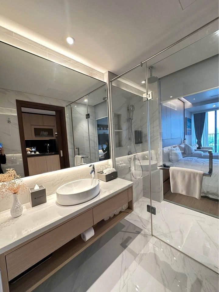 Bán studio 38,05m² view trực diện biển Mỹ Khê Soleil Đà Nẵng, full nội thất, bàn giao vận hành ngay, 4.2 tỷ