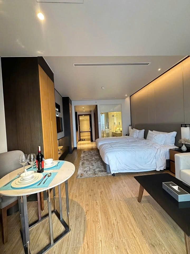 Bán studio 38,05m² view trực diện biển Mỹ Khê Soleil Đà Nẵng, full nội thất, bàn giao vận hành ngay, 4.2 tỷ