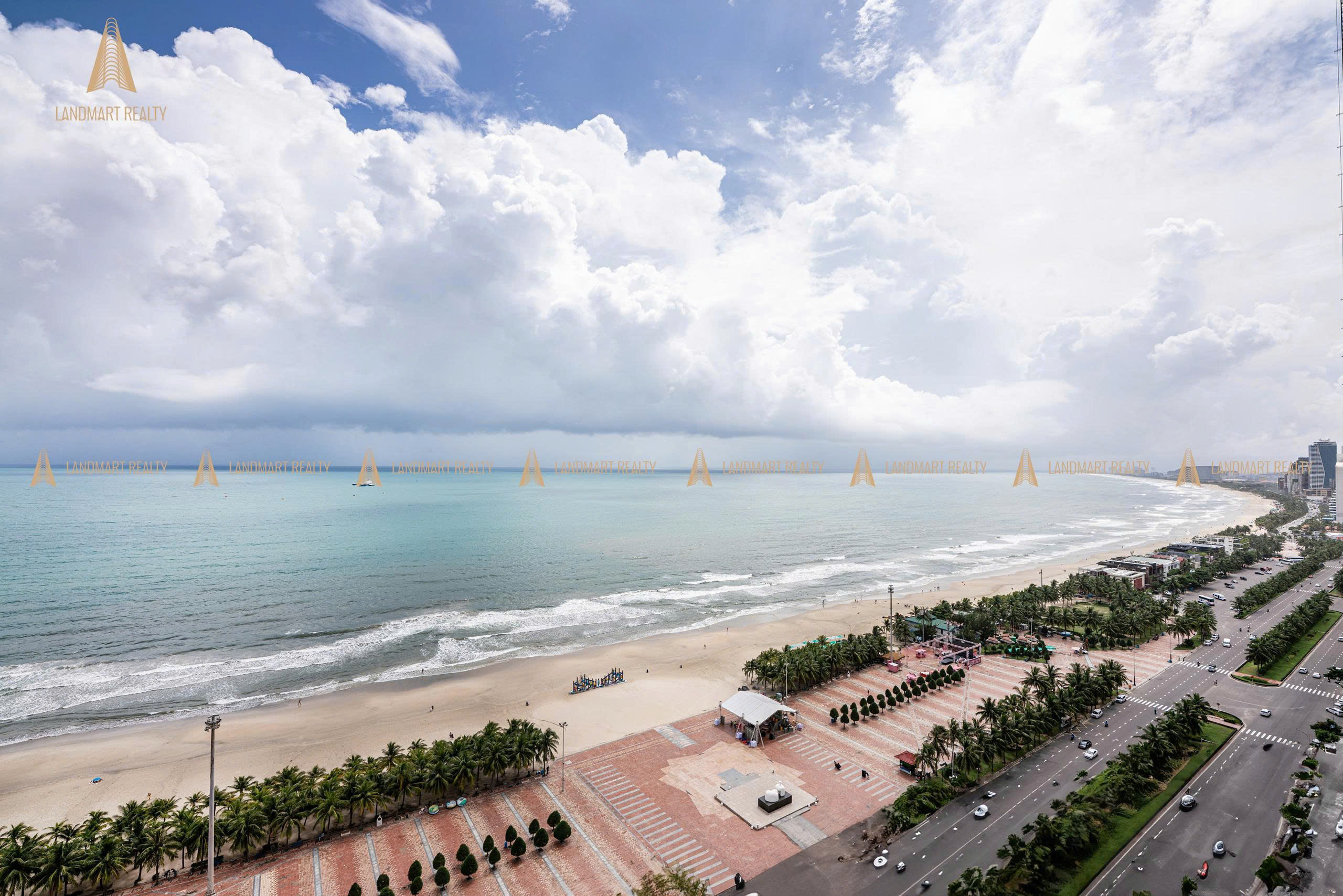 Bán studio 38,05m² view trực diện biển Mỹ Khê Soleil Đà Nẵng, full nội thất, bàn giao vận hành ngay, 4.2 tỷ