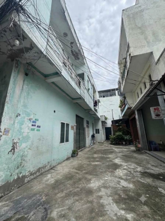 Bàn nhà trọ khu đường Nguyễn Văn Trỗi, Quy Nhơn