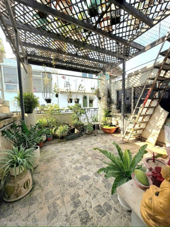 NHÀ BÁN MẶT TIỀN Đ.SỐ XE HƠI NGỦ TRONG NHÀ- GIAO THƯƠNG Đ.TÔN ĐẢN VỚI KHÁNH HỘI- BẾN VÂN ĐỒN- GẦN