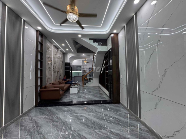 Nhà phố liền kề 55m², 4 phòng ngủ, 3 tầng, hướng Đông Bắc - Icon Central, 4.565 tỷ