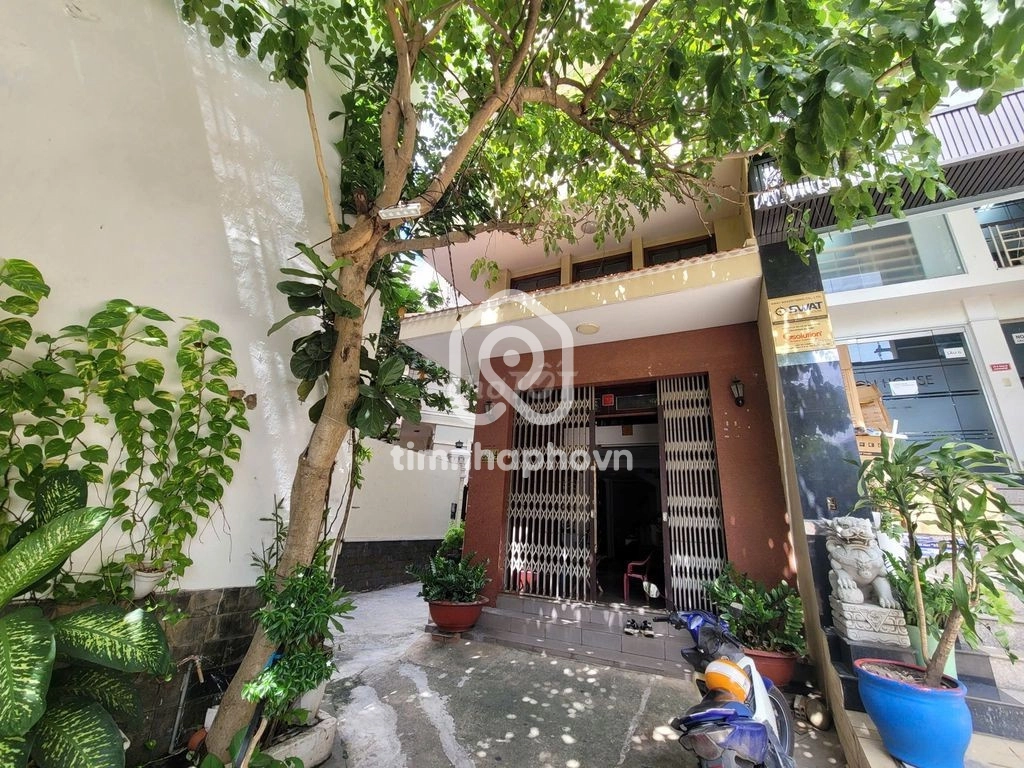 661/4 Đường Nguyễn Kiệm, Phường Đức Nhuận 661/4 Đường Nguyễn Kiệm, Phường Đức Nhuận