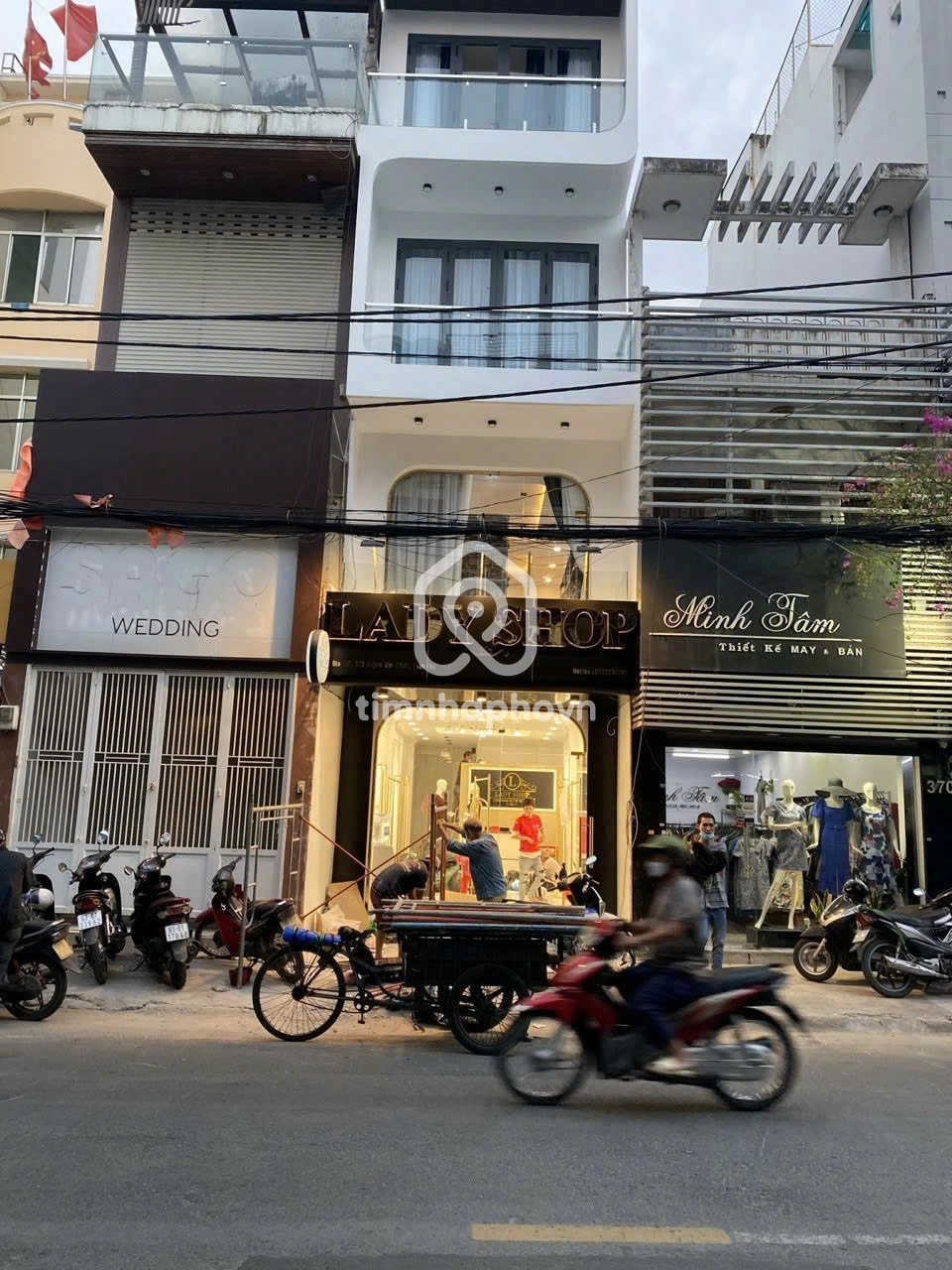372 Đường Huỳnh Văn Bánh, Phường Phú Nhuận 372 Đường Huỳnh Văn Bánh, Phường Phú Nhuận