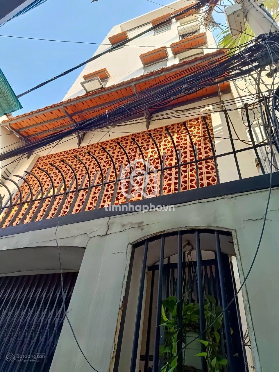 290a/100a Đường Dương Bá Trạc, Phường Chánh Hưng