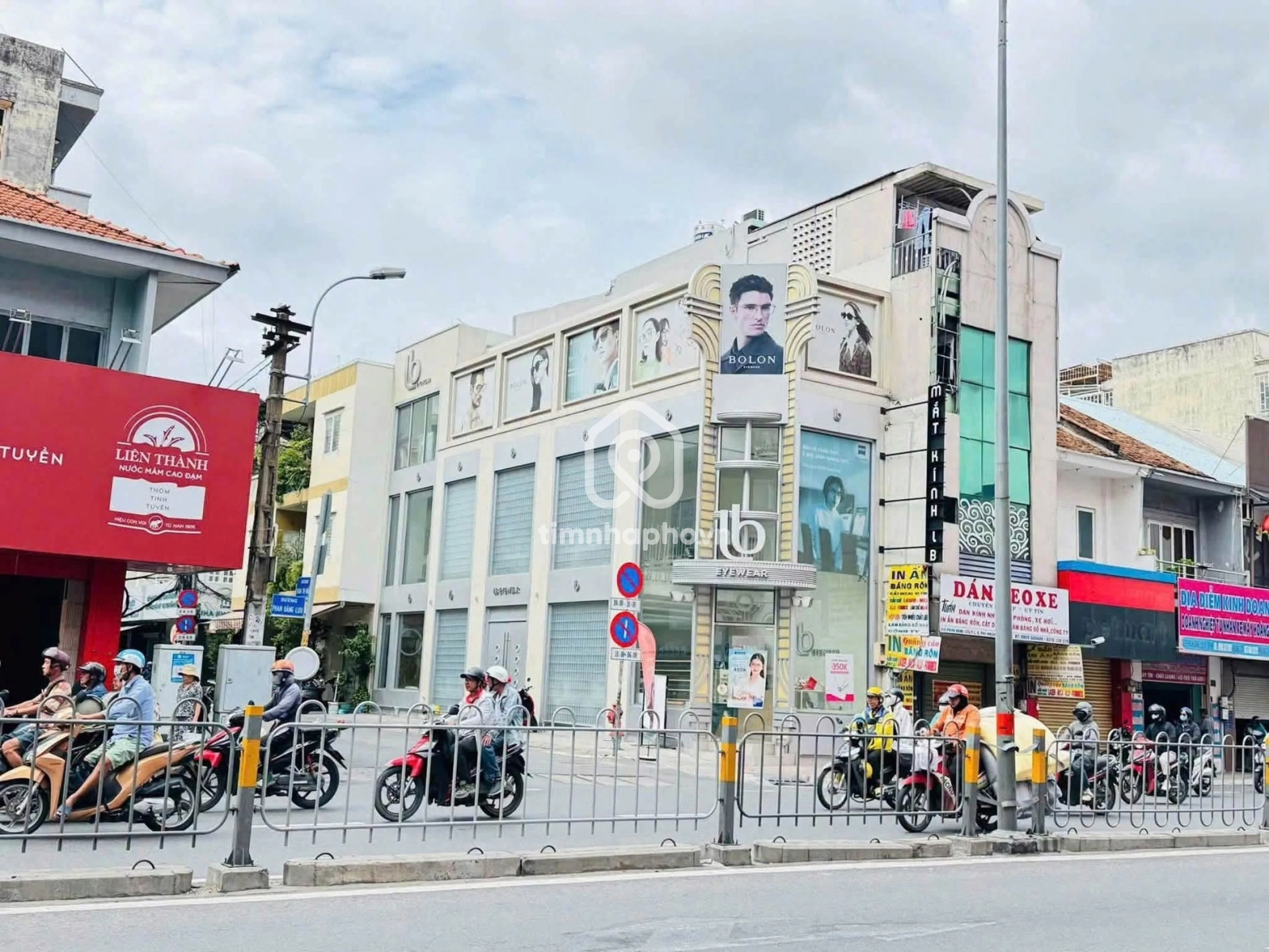 213 Đường Phan Đăng Lưu, Phường Cầu Kiệu 213 Đường Phan Đăng Lưu, Phường Cầu Kiệu
