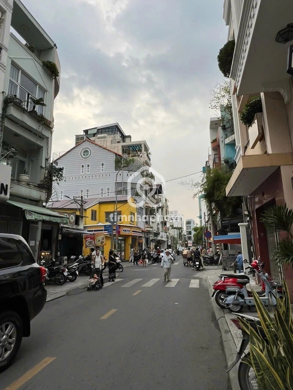 43 Đường Thạch Thị Thanh, Phường Tân Định 43 Đường Thạch Thị Thanh, Phường Tân Định