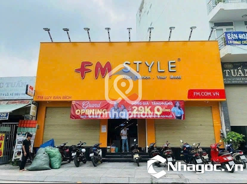718-718A Đường Lũy Bán Bích, Phường Phú Thọ Hòa 718-718A Đường Lũy Bán Bích, Phường Phú Thọ Hòa