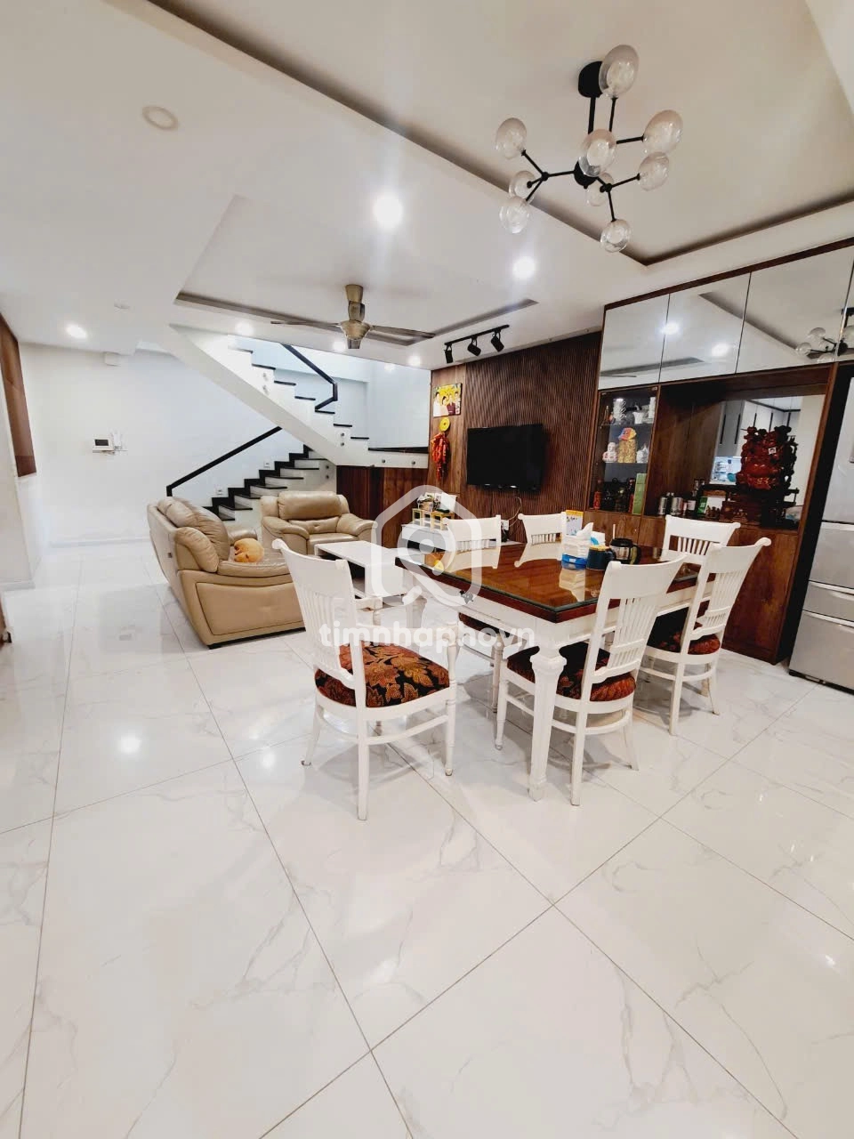 20/2B Đường Bùi Thị Xuân, Phường Tân Sơn Hòa