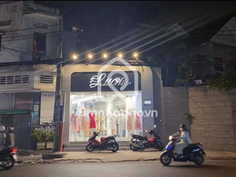 202 Đường Huỳnh Văn Bánh, Phường Phú Nhuận