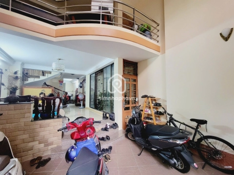 414/1 Đường Huỳnh Văn Bánh, Phường Phú Nhuận