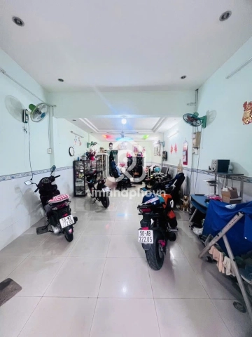 Nhà phố Hẻm Đường Hàn Hải Nguyên Quận 11 - 4 tầng - Giá Chỉ 10,6 Tỷ
