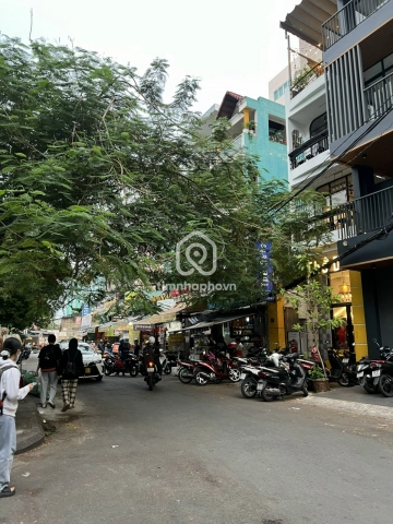 824/2 Đường Sư Vạn Hạnh, Phường Hòa Hưng