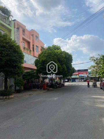 715 Đường Tạ Quang Bửu, Phường Chánh Hưng