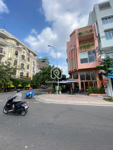 715 Đường Tạ Quang Bửu, Phường Chánh Hưng