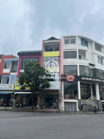 28 Đường Hoàng Việt, Phường Tân Sơn Nhất