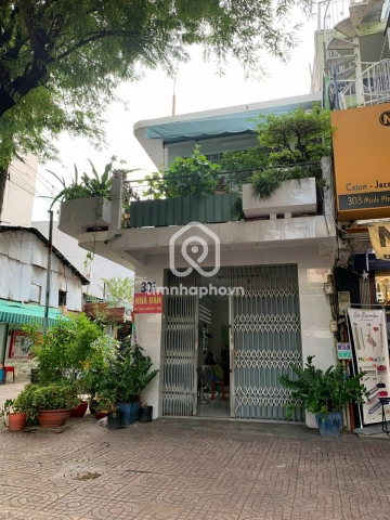 301 Đường Minh Phụng, Phường Chánh Hưng