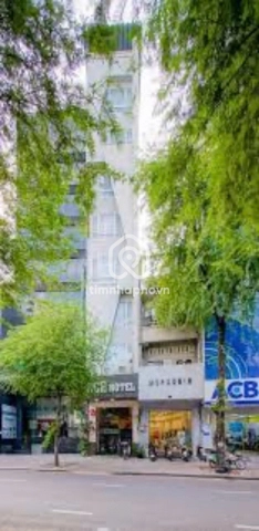 100 Đường Lý Tự Trọng, Phường Bến Thành