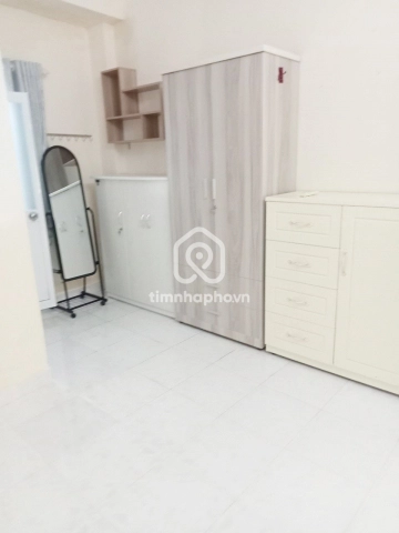 24/26 Đường Nguyễn Văn Cừ, Phường Cầu Ông Lãnh