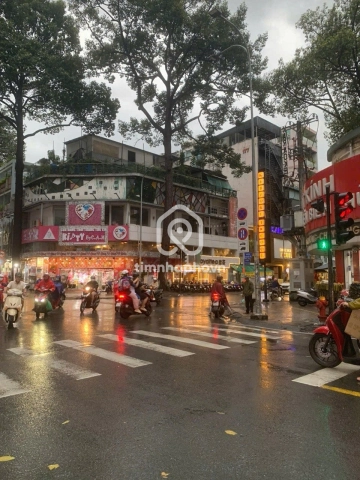 40 Đường Nguyễn Trãi, Phường Chợ Quán