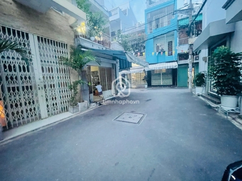 247A/27A Đường Huỳnh Văn Bánh, Phường Phú Nhuận