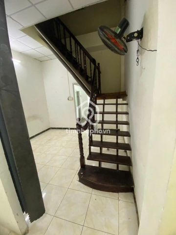 657 Đường Cách Mạng Tháng Tám, Phường Hòa Hưng