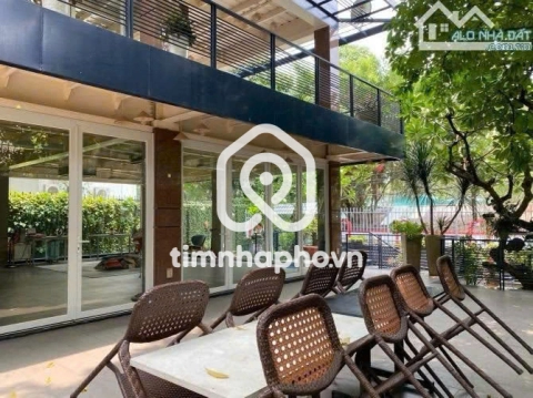 18 Đường Số 10, Phường Bình Phú