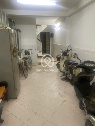 Nhà phố Mặt Tiền Đường Nhật Tảo Quận 10 - 5 tầng - Giá Chỉ 8 Tỷ