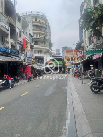 16-18+14/1 Đường Đỗ Quang Đẩu, Phường Bến Thành