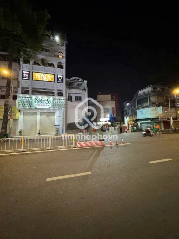 1 Đường Trần Hưng Đạo, Phường Chợ Quán