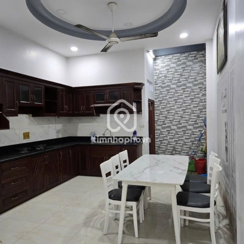 182/13/48 Đường Hồ Văn Long, Phường Bình Tân