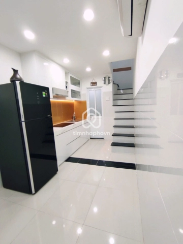 121/30 Đường Lê Thị Riêng, Phường Bến Thành