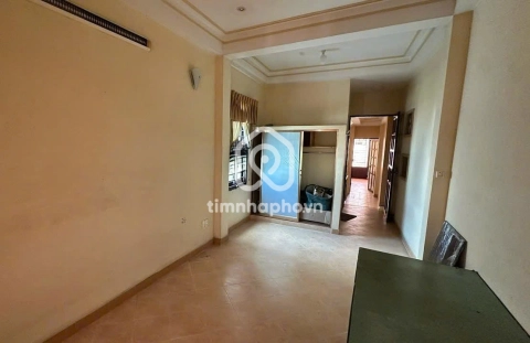 493/20 Đường Cách Mạng Tháng Tám, Phường Hòa Hưng