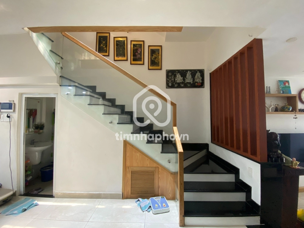 8 Đường Đặng Văn Ngữ, Phường Đức Nhuận 8 Đường Đặng Văn Ngữ, Phường Đức Nhuận