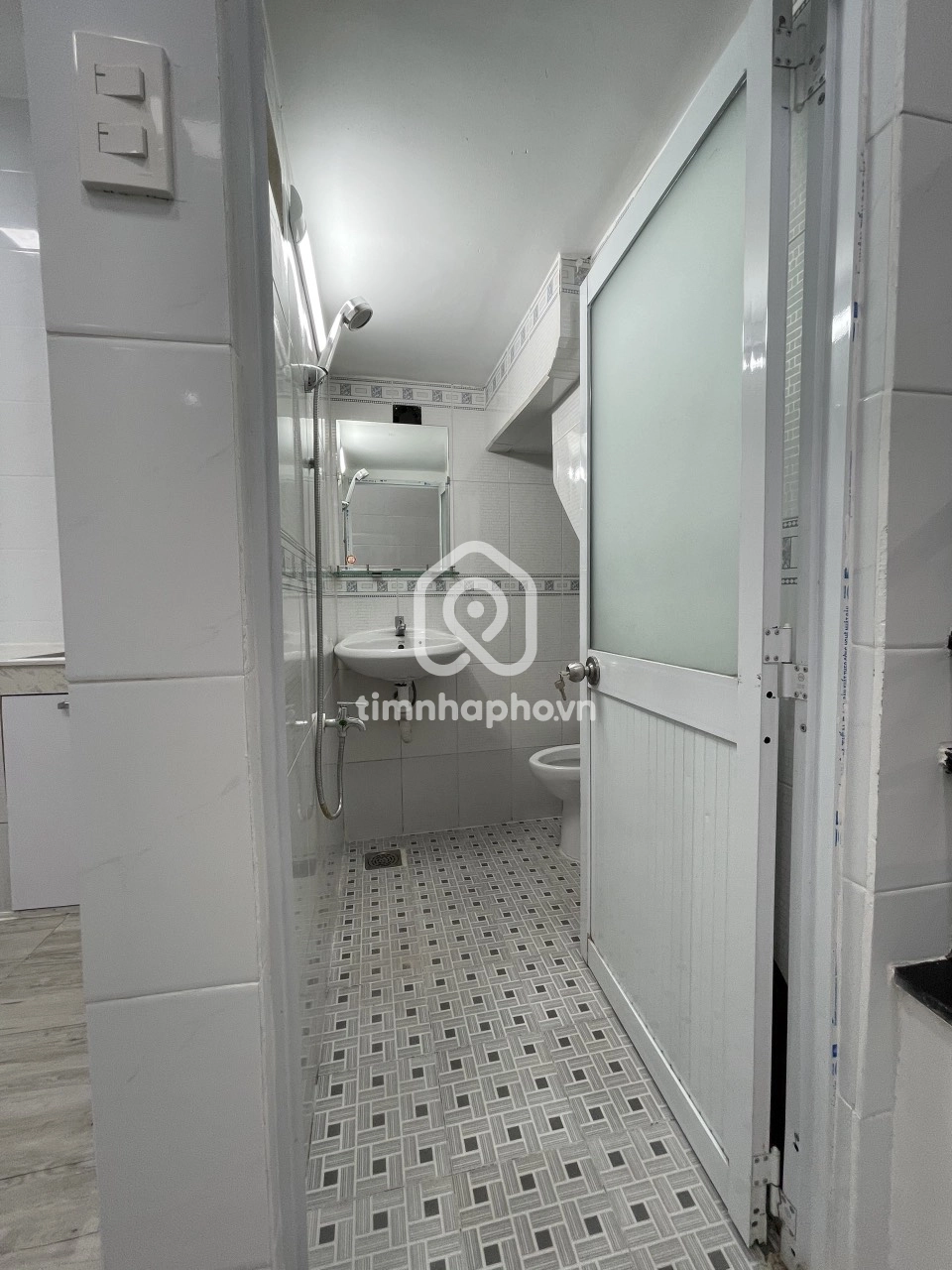 100/96a Đường Dương Bá Trạc, Phường Chánh Hưng 100/96a Đường Dương Bá Trạc, Phường Chánh Hưng
