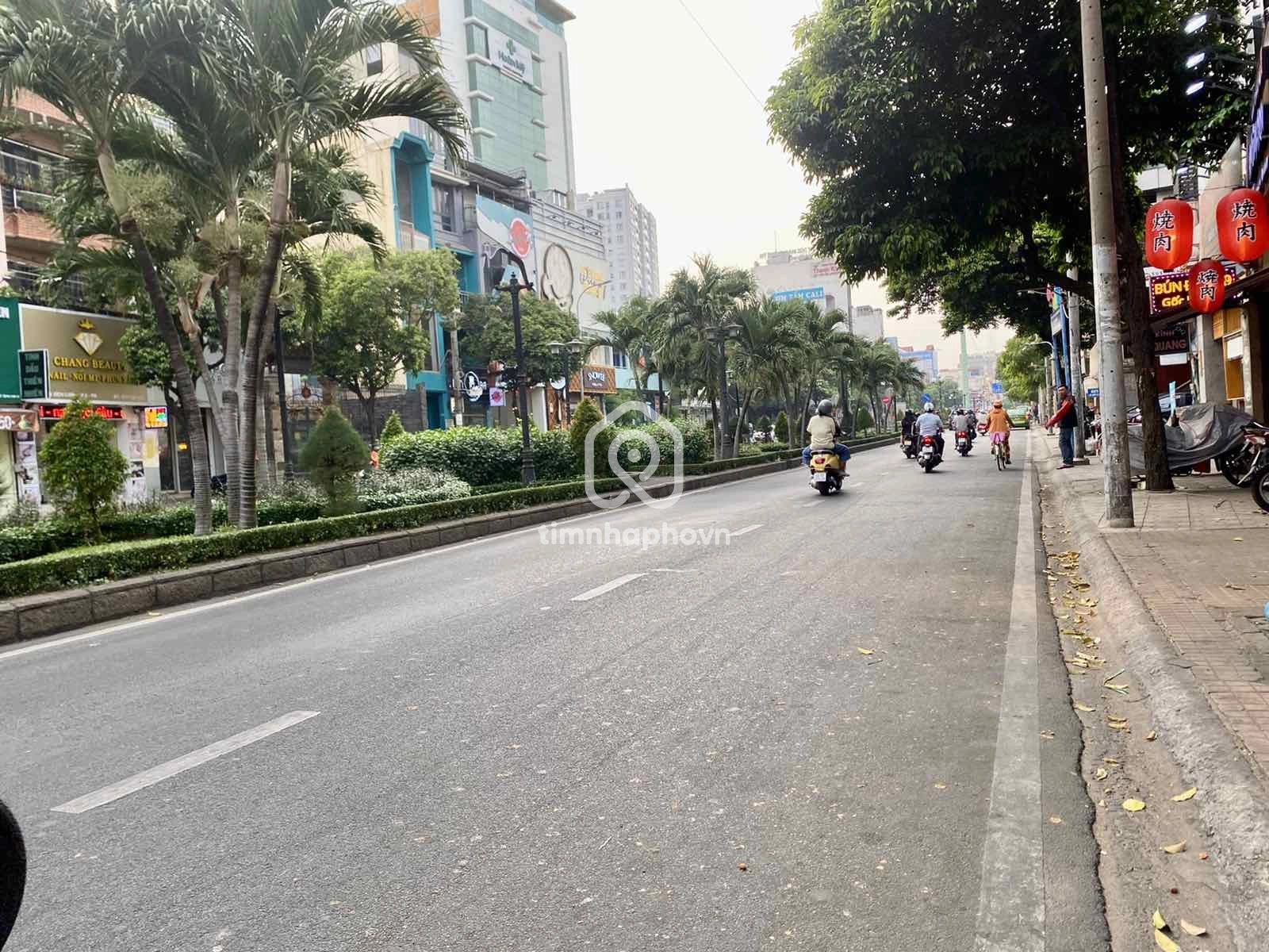 271 Đường Phan Xích Long, Phường Cầu Kiệu