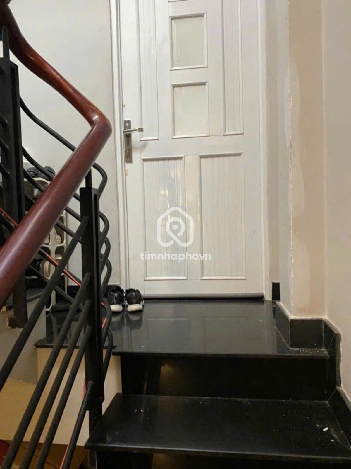 80 Đường Phùng Văn Cung, Phường Đức Nhuận 80 Đường Phùng Văn Cung, Phường Đức Nhuận