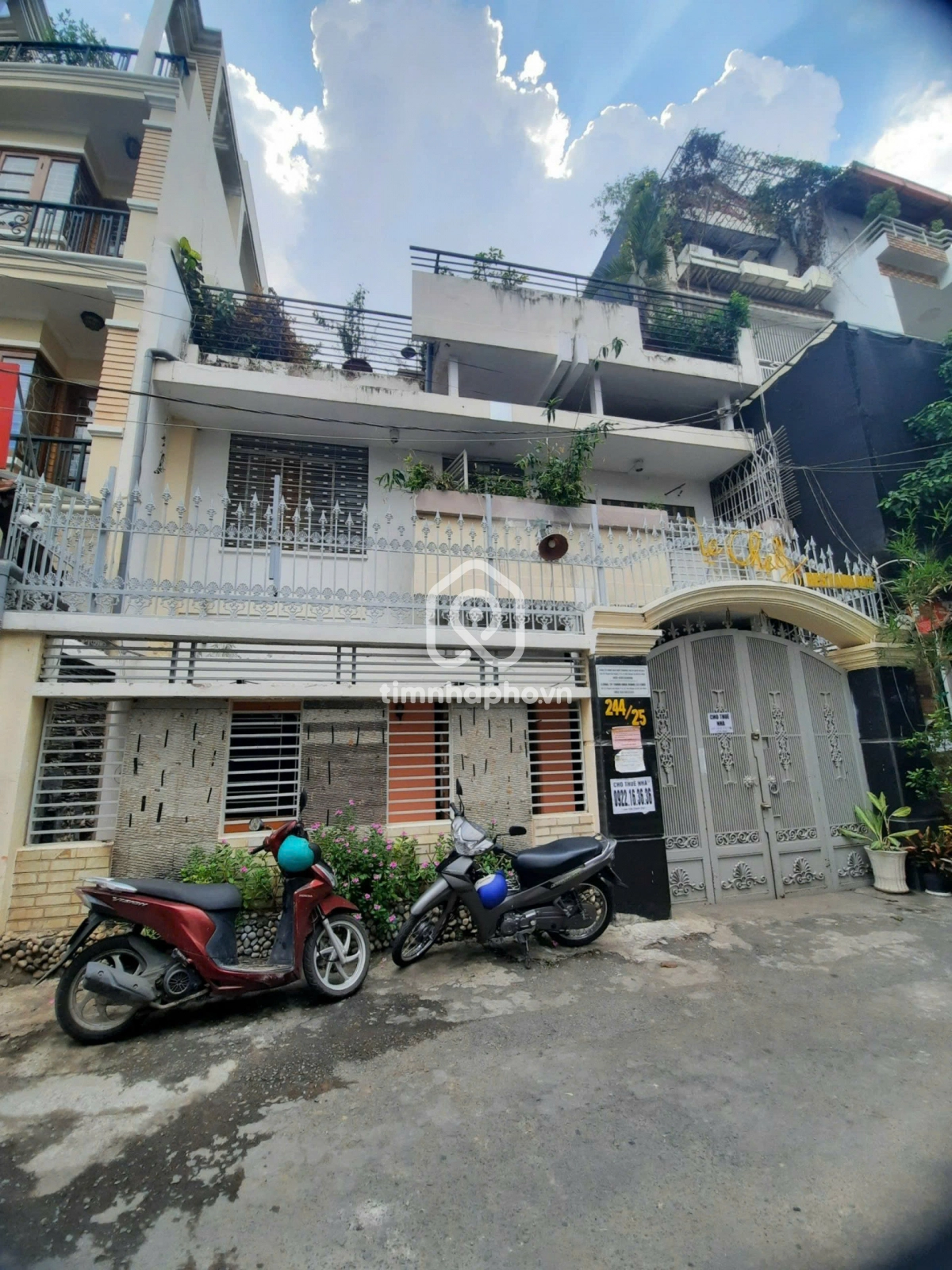 244/25 Đường Huỳnh Văn Bánh, Phường Phú Nhuận