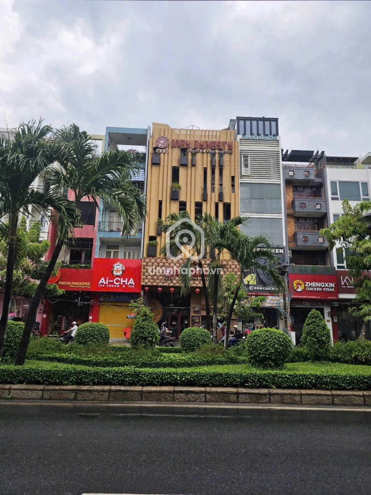 224-226 Đường Phan Xích Long, Phường Cầu Kiệu